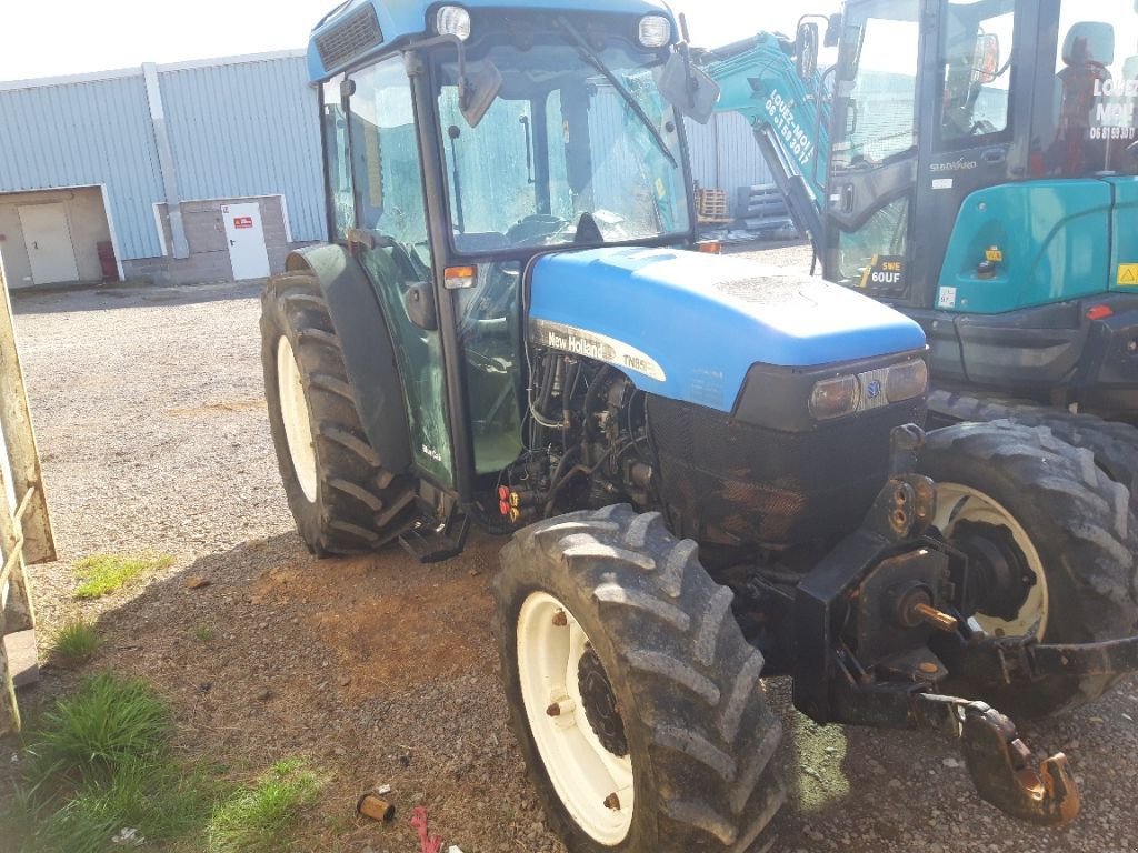 Schmalspurtraktor typu New Holland TN 85 FA, Gebrauchtmaschine v BRAS SUR MEUSE (Obrázek 4)
