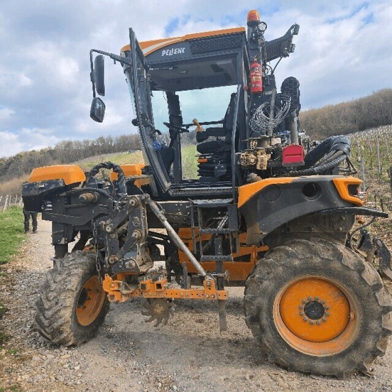 Schmalspurtraktor typu Pellenc ENJAMBEUR 240, Gebrauchtmaschine v Charnay-lès-macon (Obrázek 1)