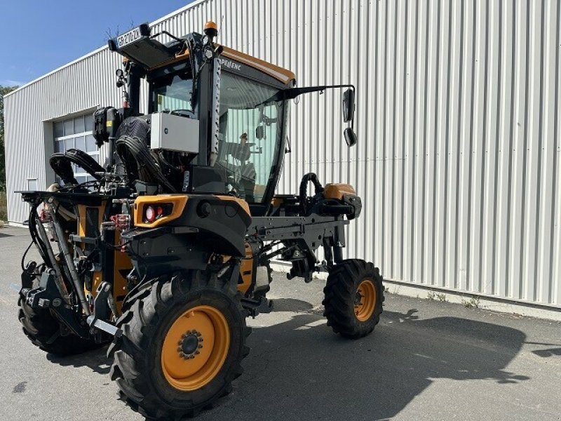 Schmalspurtraktor des Typs Pellenc PORTEUR OPTIMUM 240, Gebrauchtmaschine in CHATEAU GAILLARD (Bild 2)