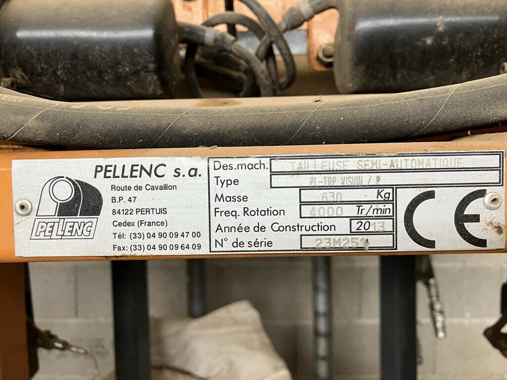 Schmalspurtraktor типа Pellenc TAILLEUSE SUR PORTEUR, Gebrauchtmaschine в SAINT ANDIOL (Фотография 3)