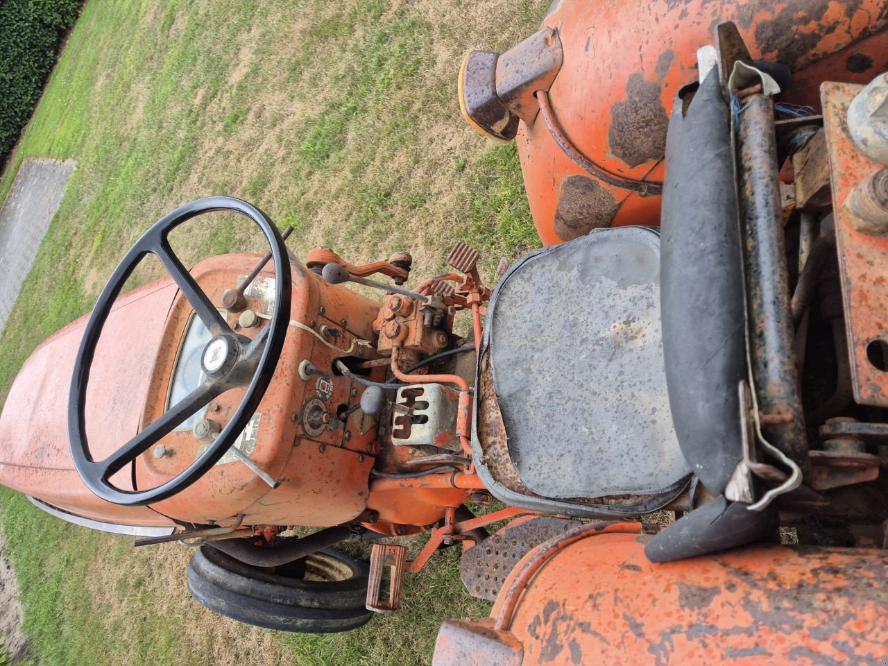 Schmalspurtraktor типа Renault 50 en 60 Smalspoor, Gebrauchtmaschine в Weiteveen (Фотография 6)