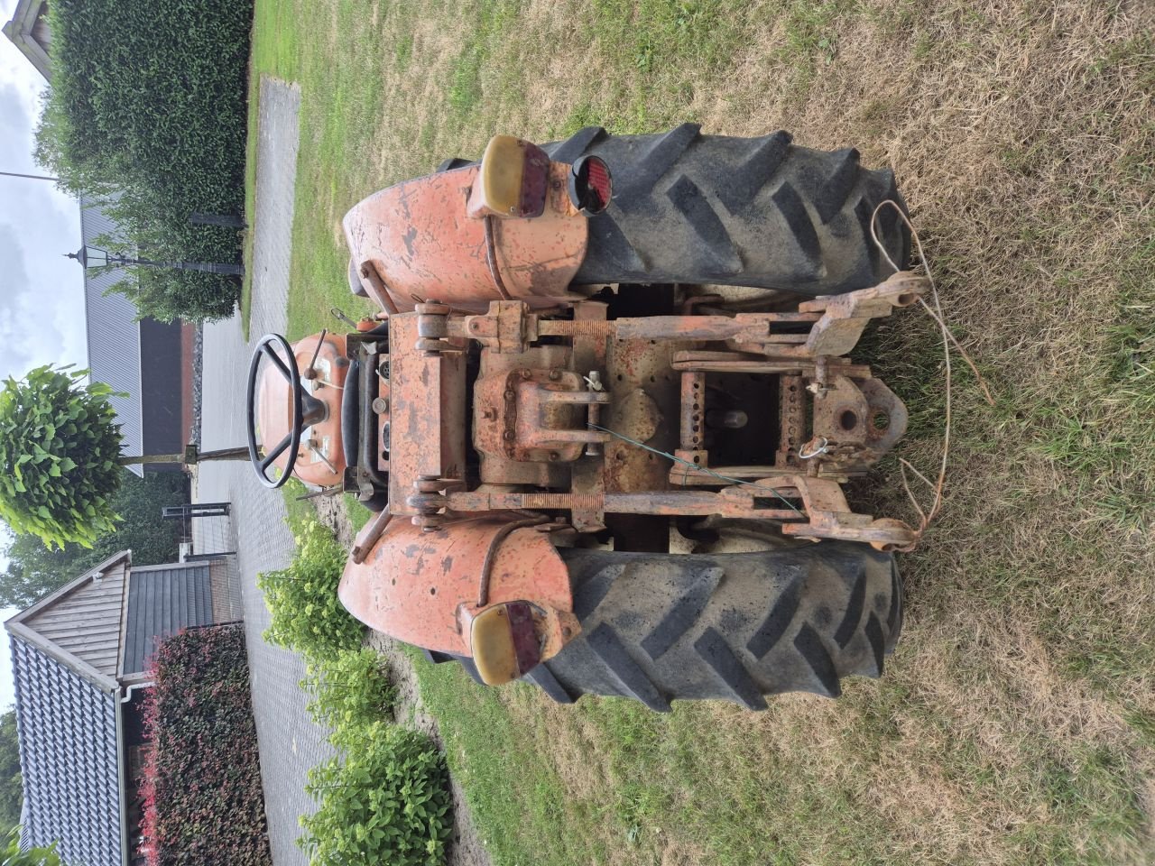 Schmalspurtraktor типа Renault 50 en 60 Smalspoor, Gebrauchtmaschine в Weiteveen (Фотография 4)