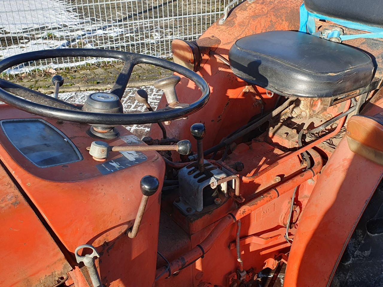 Schmalspurtraktor du type Renault R80, Gebrauchtmaschine en Weiteveen (Photo 3)