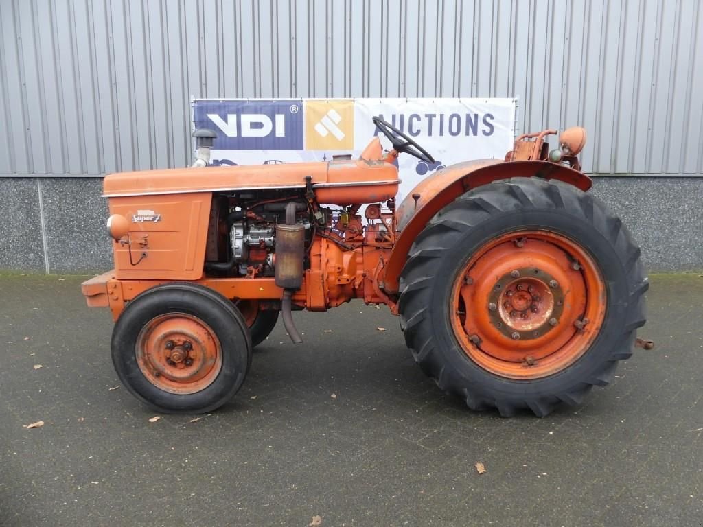 Schmalspurtraktor του τύπου Renault Super 7, Gebrauchtmaschine σε Deurne (Φωτογραφία 2)