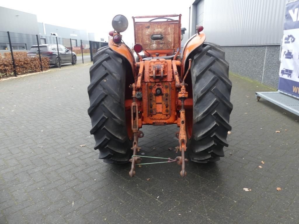 Schmalspurtraktor του τύπου Renault Super 7, Gebrauchtmaschine σε Deurne (Φωτογραφία 4)