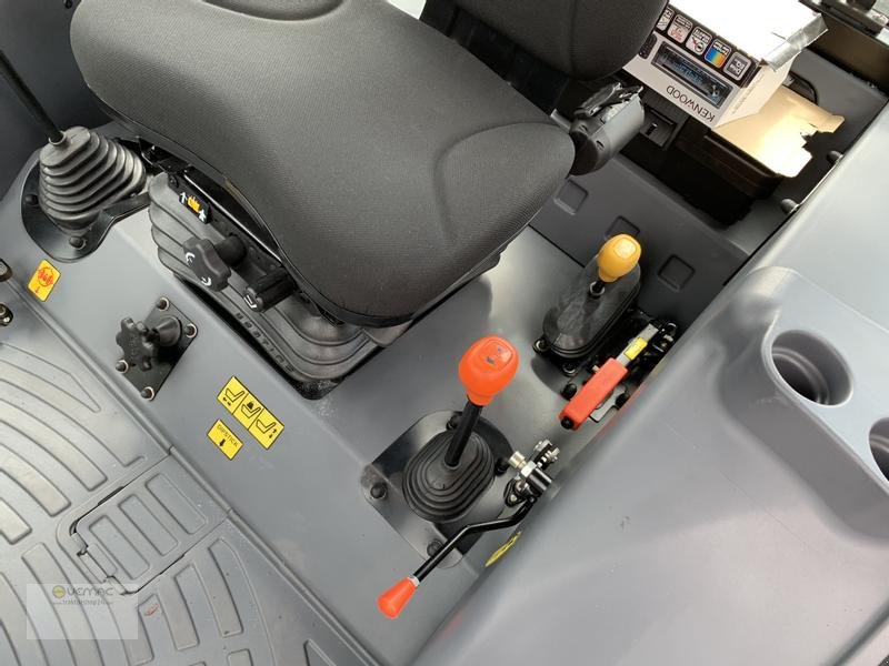 Schmalspurtraktor typu Solis 50 RX 50PS Traktor Schlepper Sonalika Kabine Allrad KLIMA NEU, Neumaschine v Sülzetal OT Osterweddingen (Obrázek 11)