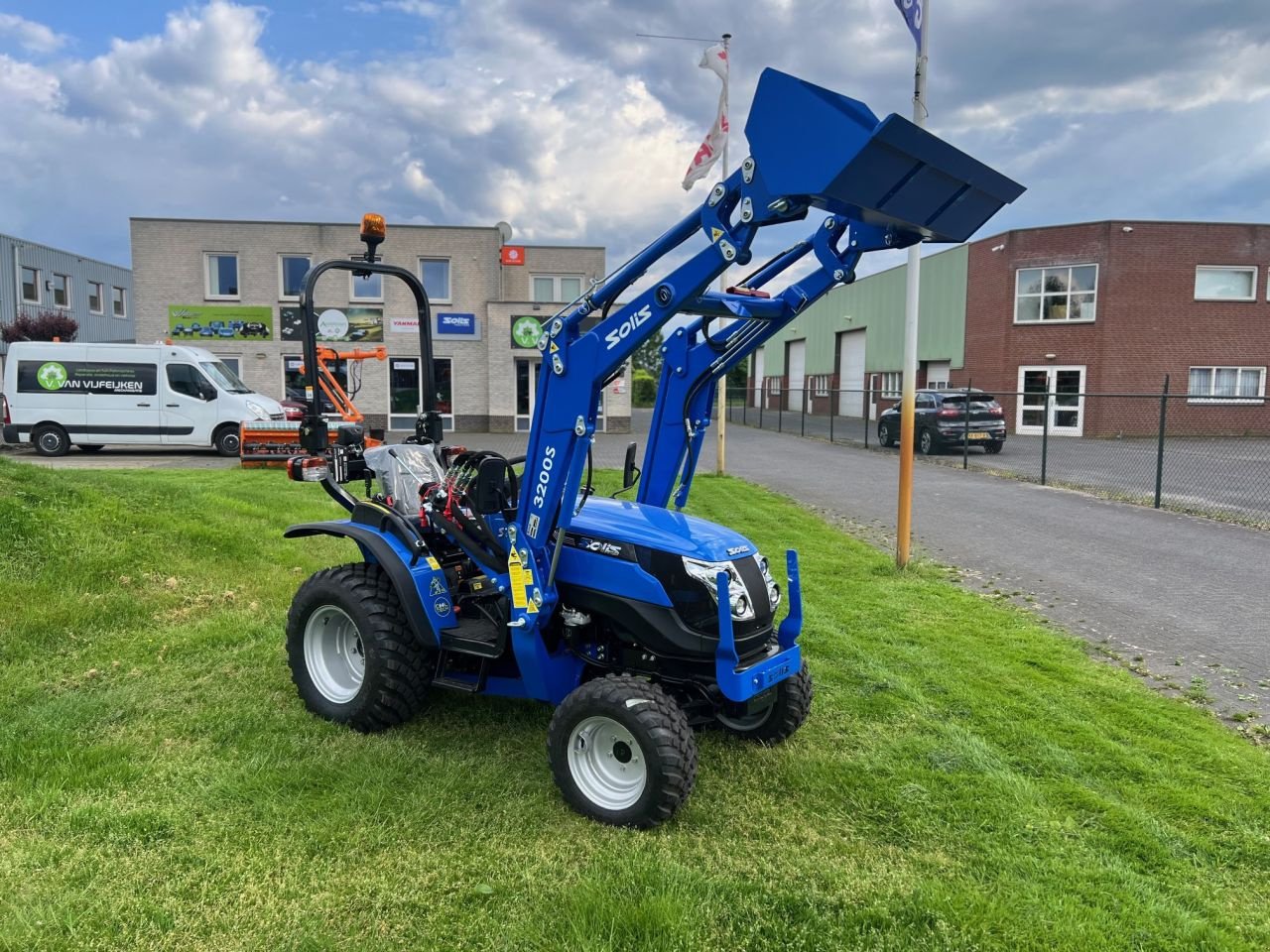 Schmalspurtraktor типа Solis S26 plus, Neumaschine в MARIAHOUT (Фотография 5)