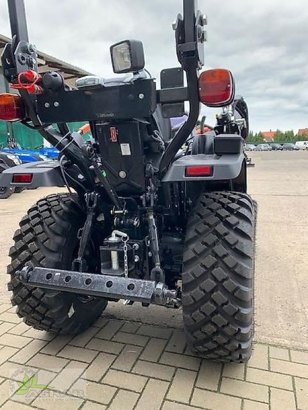 Schmalspurtraktor typu Solis Solis 26 Panther, Neumaschine v Märkische Heide (Obrázek 4)