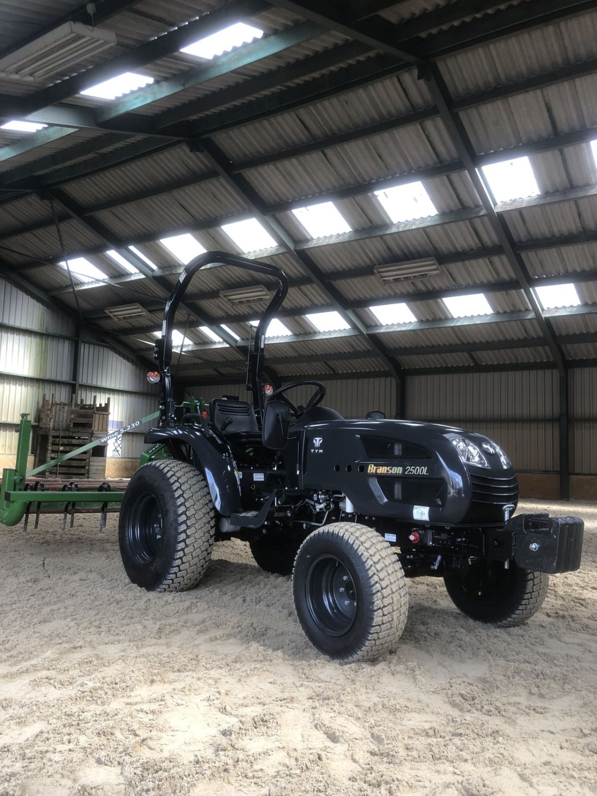 Schmalspurtraktor typu Sonstige Branson TYM 2500 H L, Neumaschine v Goor (Obrázek 4)