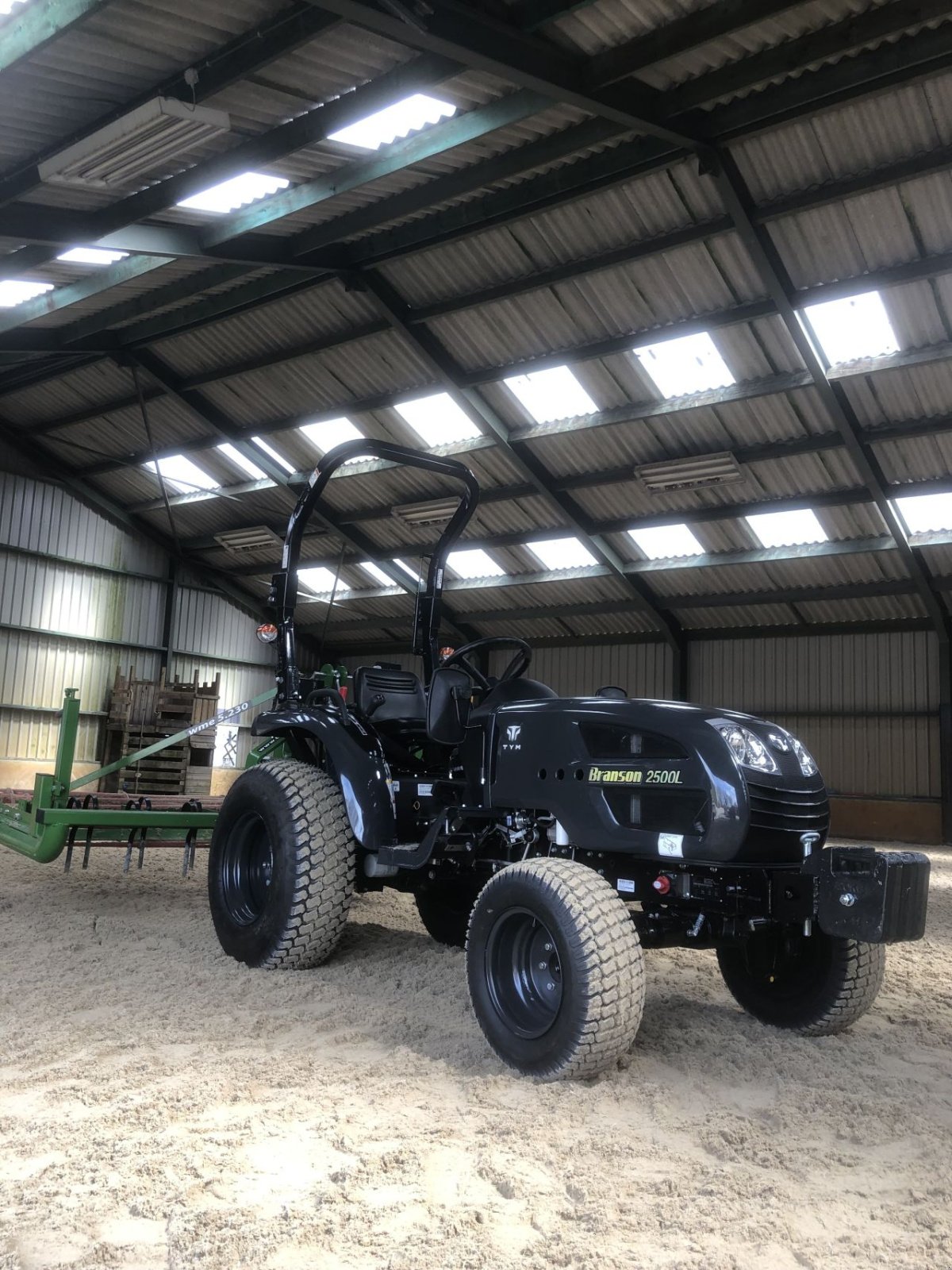 Schmalspurtraktor typu Sonstige Branson TYM 2500 H L, Neumaschine v Goor (Obrázek 5)