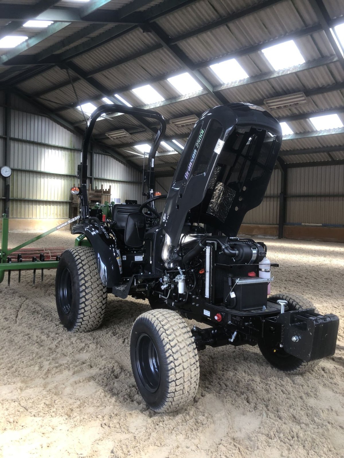 Schmalspurtraktor typu Sonstige Branson TYM 2500 H L, Neumaschine v Goor (Obrázek 7)