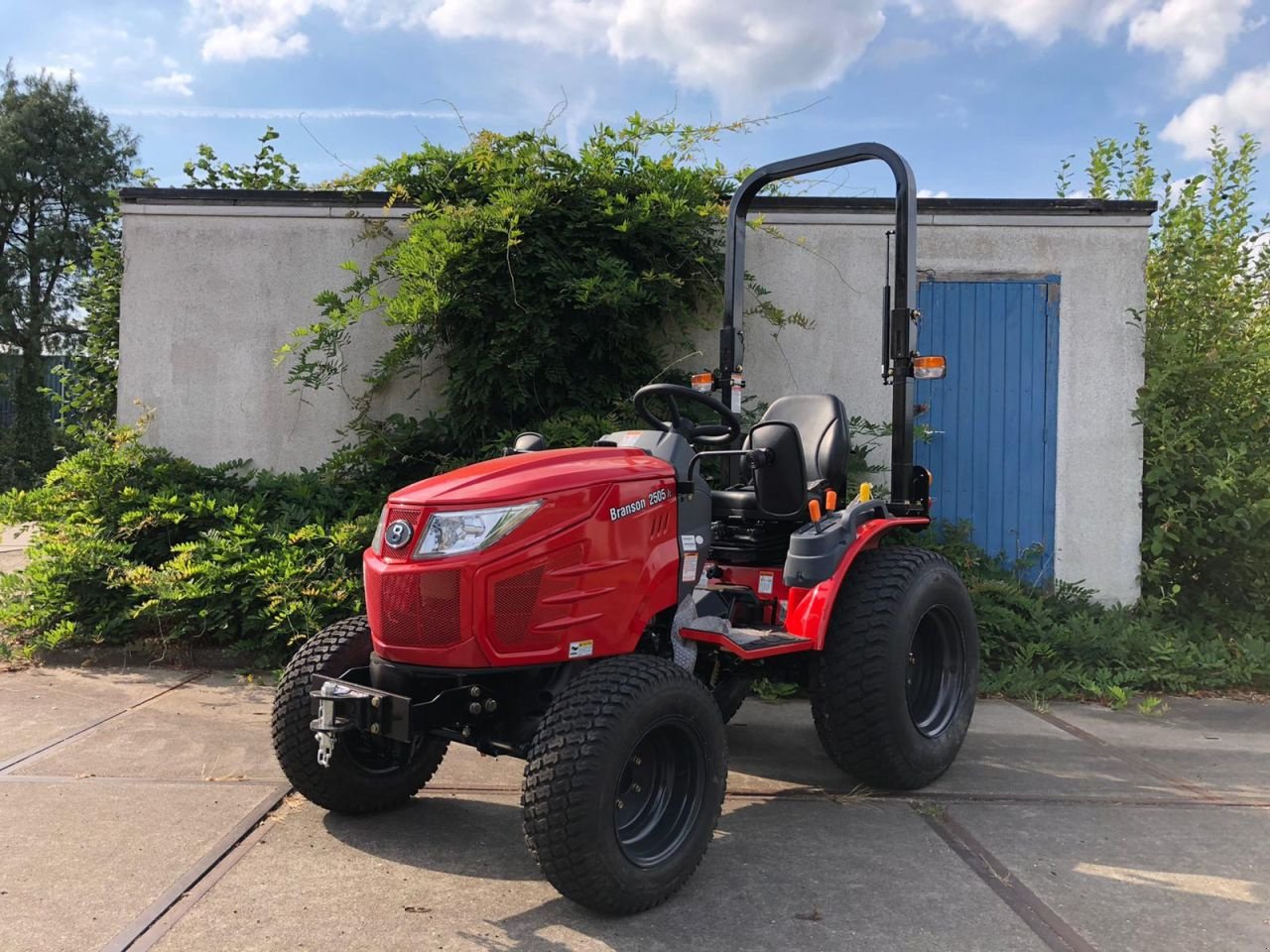 Schmalspurtraktor typu Sonstige Branson TYM 2505H, Neumaschine v Goor (Obrázek 2)