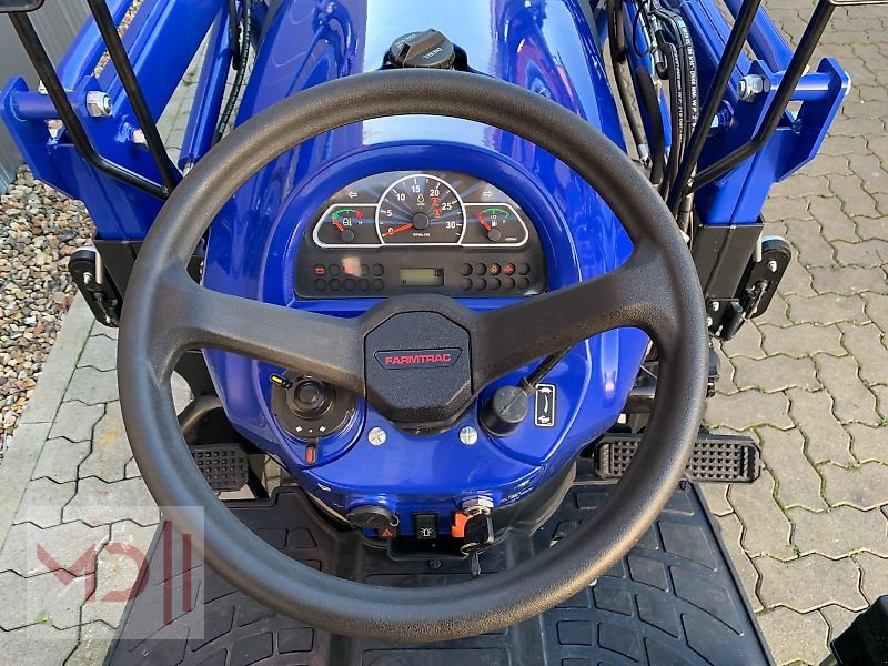 Schmalspurtraktor des Typs Sonstige FARMTRAC 26 MIT RASENBEREIFUNG, Neumaschine in Zeven (Bild 10)
