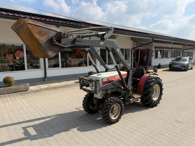 Schmalspurtraktor du type Steyr 8055 A, Gebrauchtmaschine en Neureichenau (Photo 1)