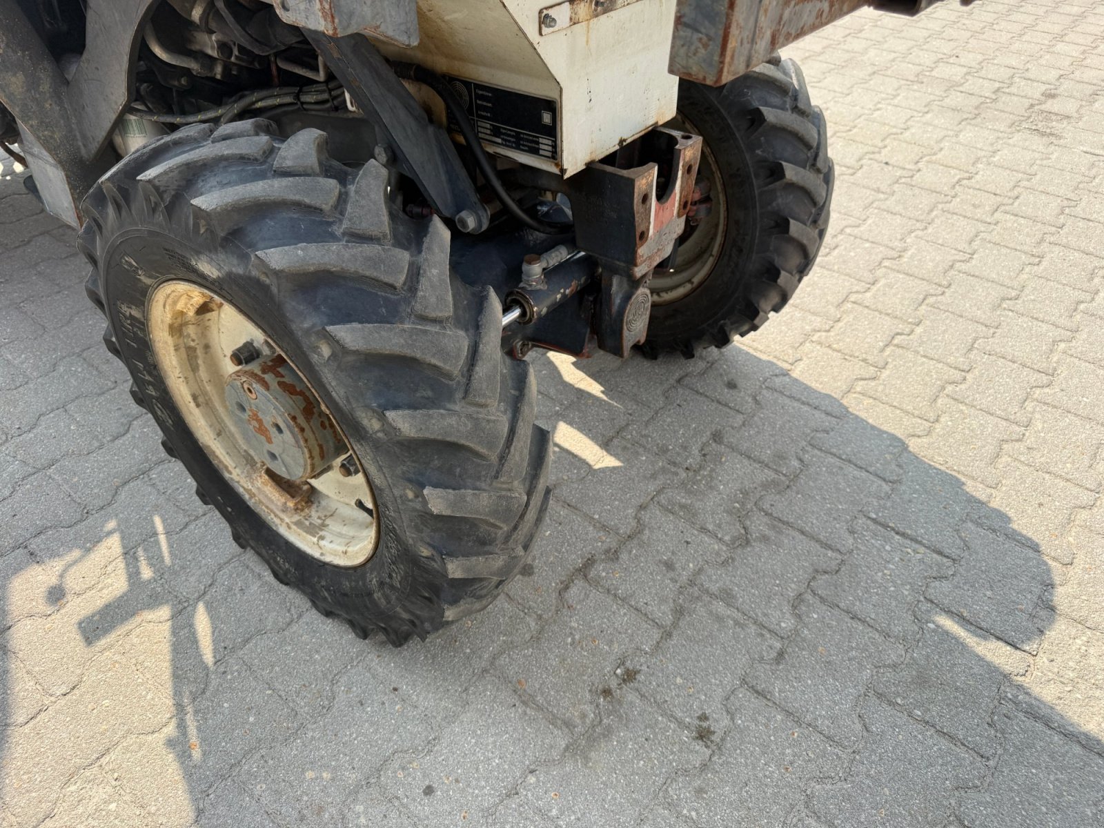 Schmalspurtraktor du type Steyr 8055 A, Gebrauchtmaschine en Neureichenau (Photo 10)