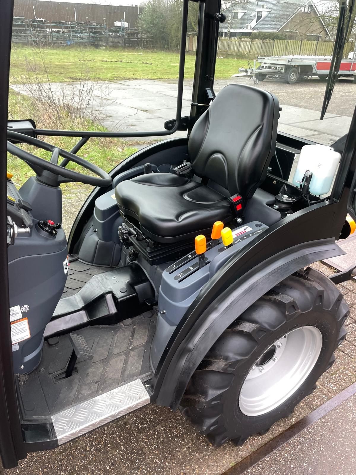 Schmalspurtraktor des Typs Zetor Compax HT 25, Neumaschine in Goor (Bild 6)