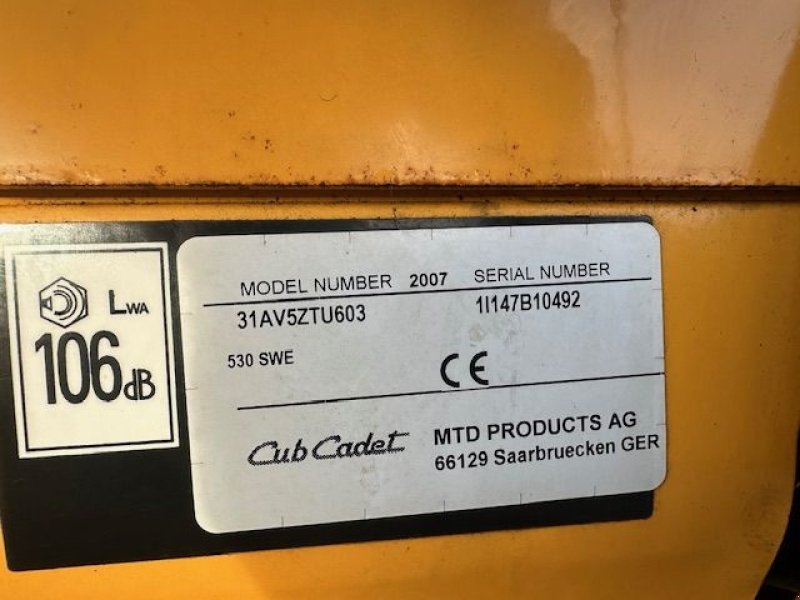 Schneefräse typu Cub Cadet Schneefräse 76cm 10PS, gebraucht, Gebrauchtmaschine v Tamsweg (Obrázek 13)