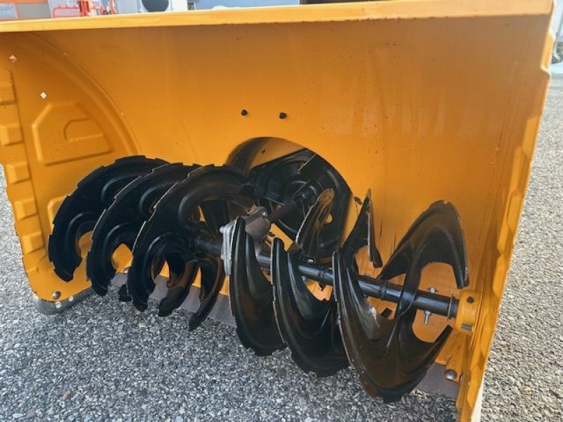 Schneefräse typu Cub Cadet Schneefräse 76cm 10PS, gebraucht, Gebrauchtmaschine v Tamsweg (Obrázek 10)