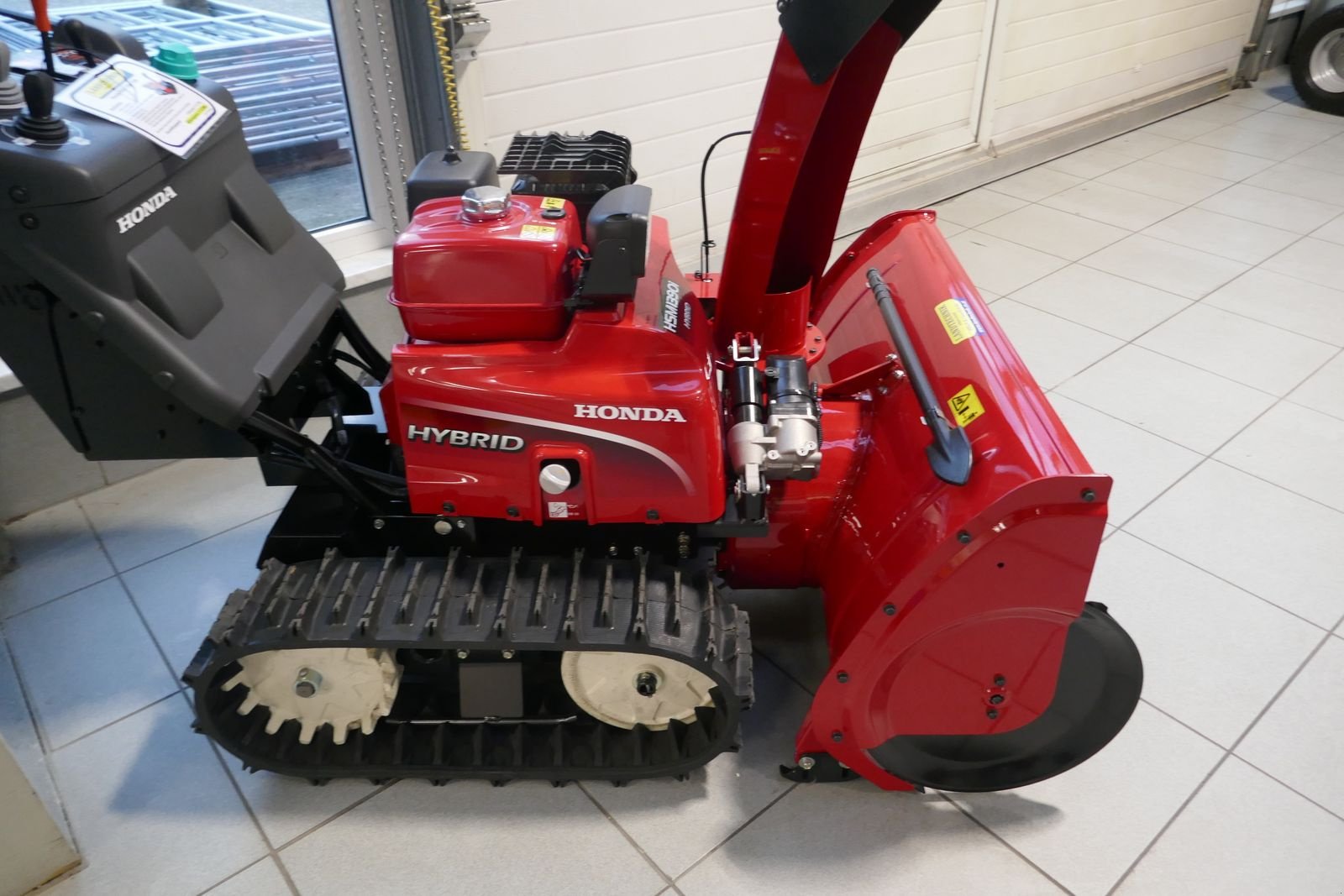 Schneefräse des Typs Honda HSM 1390i TDR, Gebrauchtmaschine in Villach (Bild 3)