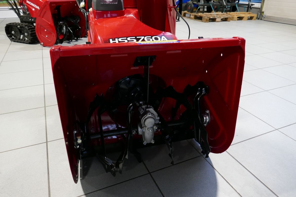Schneefräse des Typs Honda HSS 760 A TD, Gebrauchtmaschine in Villach (Bild 4)