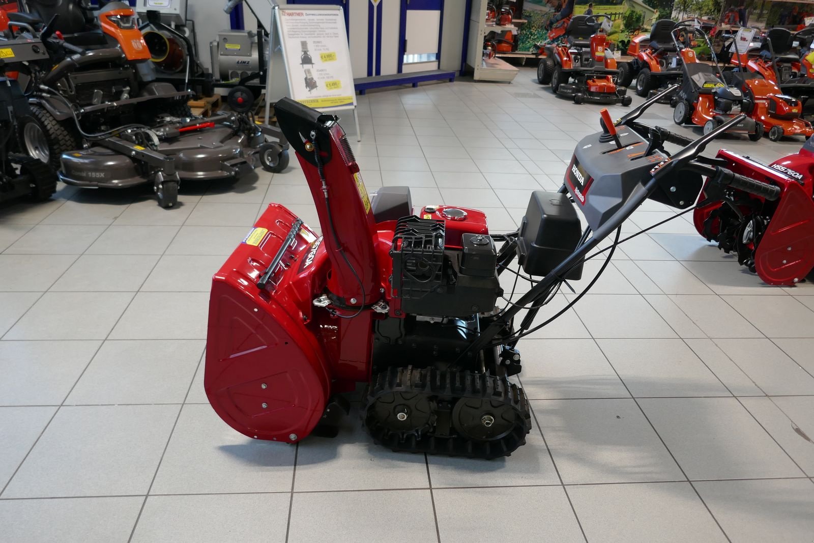 Schneefräse des Typs Honda HSS 760A TD, Gebrauchtmaschine in Villach (Bild 5)