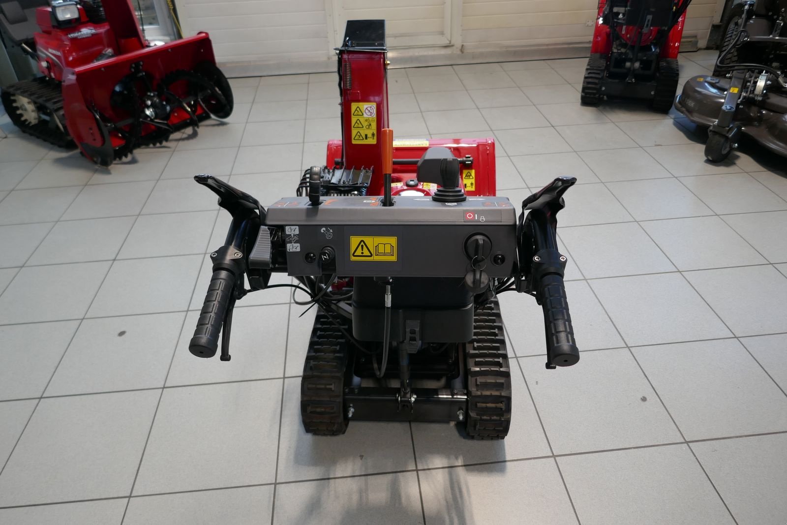 Schneefräse des Typs Honda HSS 760A TD, Gebrauchtmaschine in Villach (Bild 8)