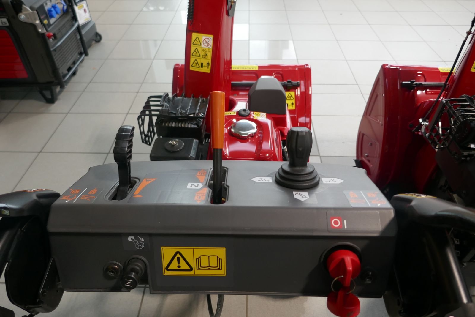 Schneefräse des Typs Honda HSS 760A W, Gebrauchtmaschine in Villach (Bild 9)