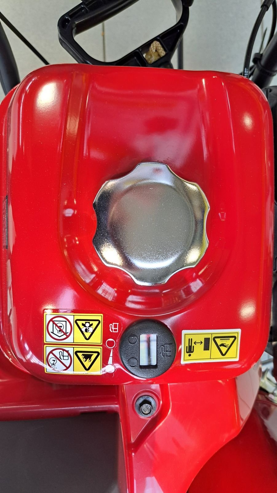 Schneefräse des Typs Honda HSS 760A WD, Gebrauchtmaschine in Villach (Bild 8)