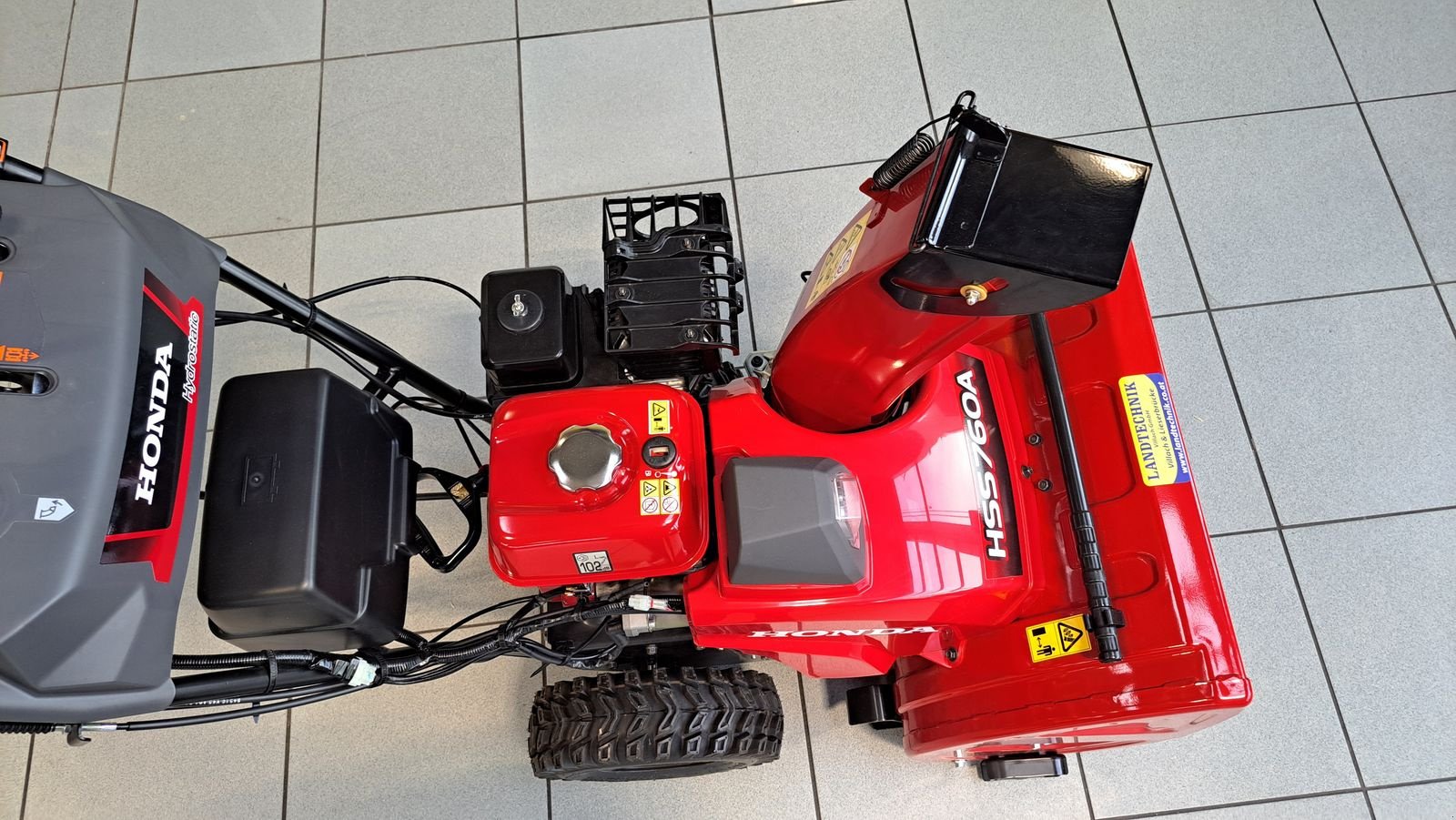 Schneefräse des Typs Honda HSS 760A WD, Gebrauchtmaschine in Villach (Bild 2)