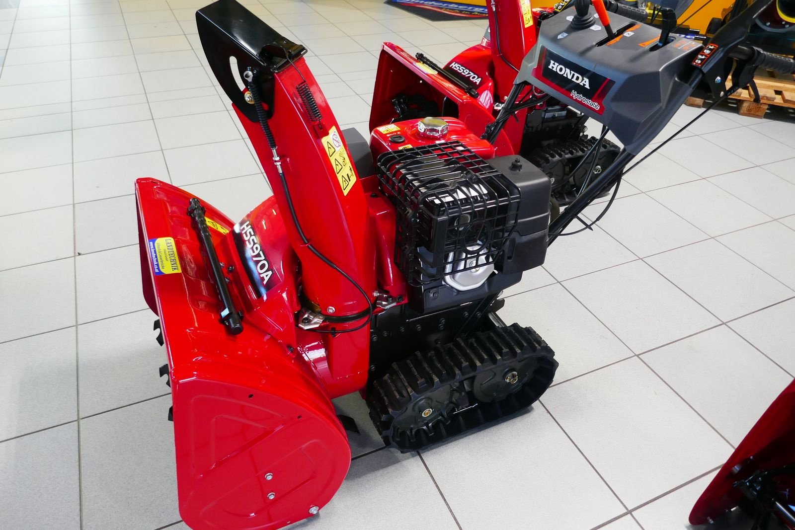 Schneefräse des Typs Honda HSS 970A T, Gebrauchtmaschine in Villach (Bild 1)