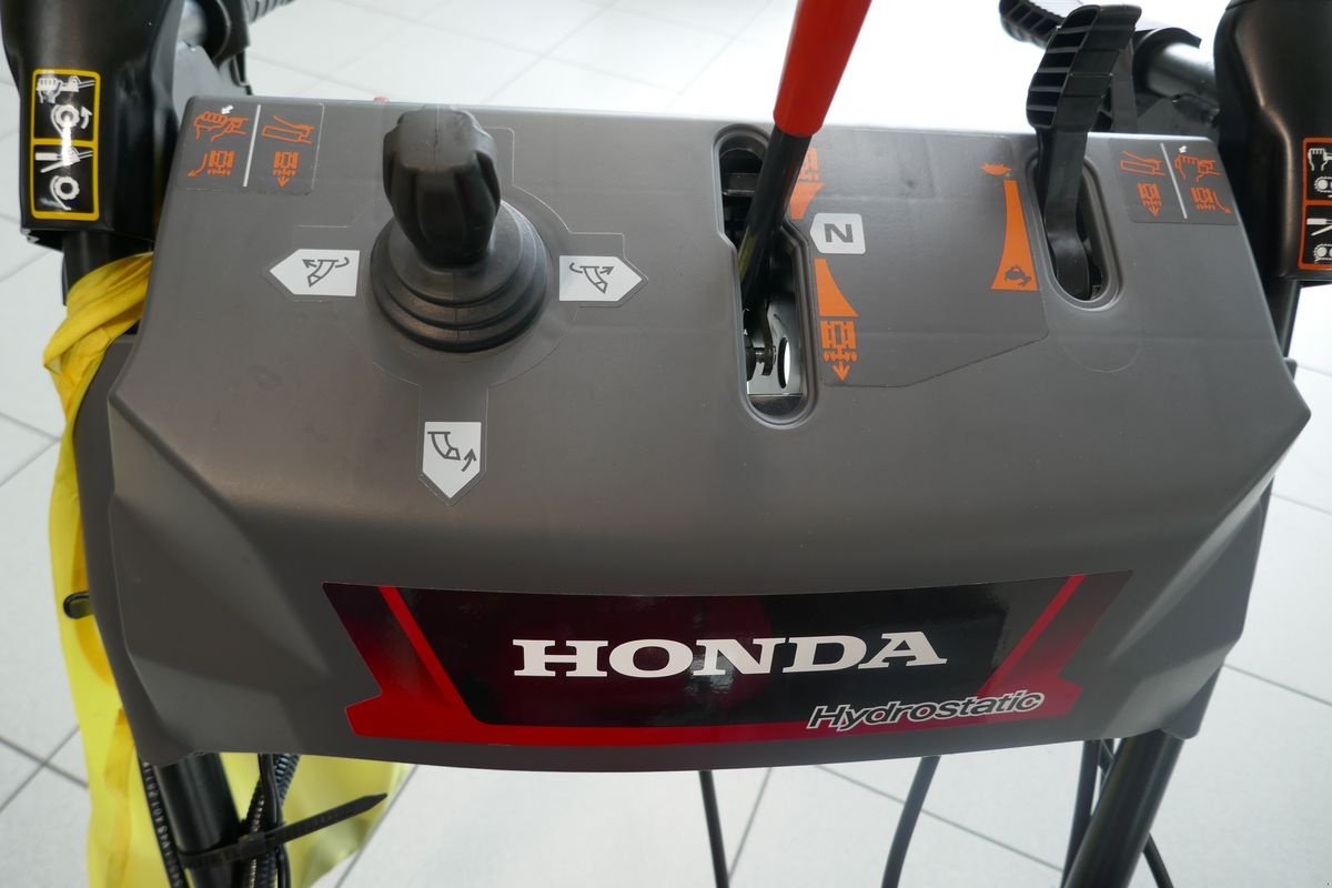 Schneefräse des Typs Honda HSS 970A T, Gebrauchtmaschine in Villach (Bild 7)