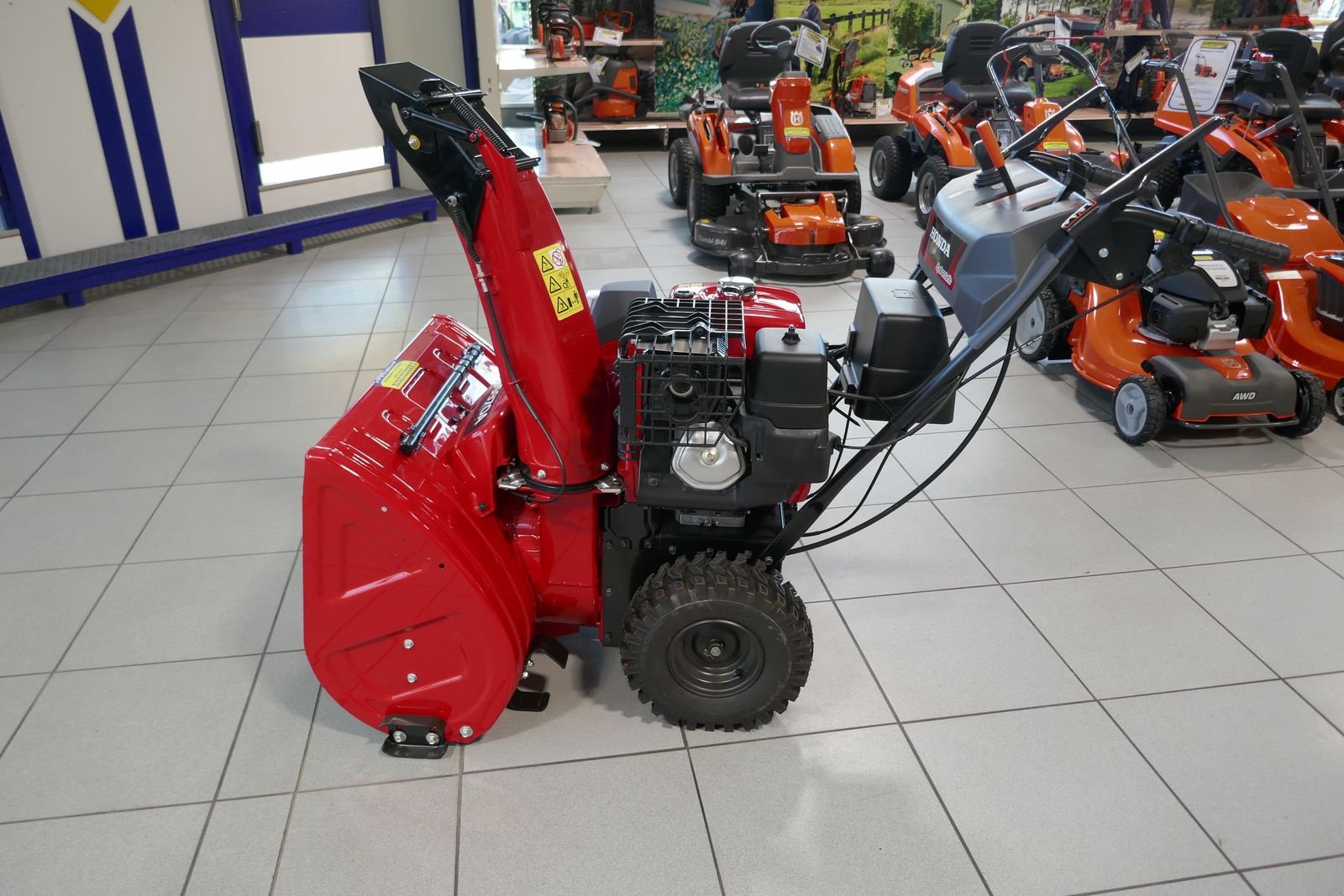 Schneefräse des Typs Honda HSS 970A WD, Gebrauchtmaschine in Villach (Bild 8)