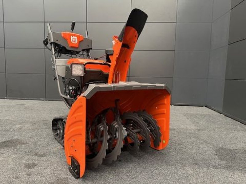 Schneefräse des Typs Husqvarna Schneefräse ST430T Raupenantrieb 12,5PS 76cm, Neumaschine in Tamsweg (Bild 10)