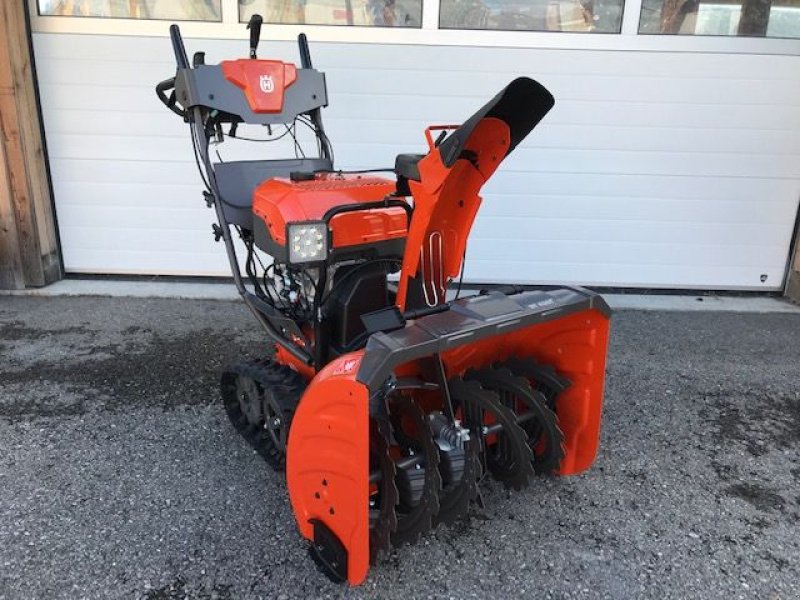 Schneefräse des Typs Husqvarna Schneefräse ST430T Raupenantrieb 12,5PS, Neumaschine in Tamsweg (Bild 1)