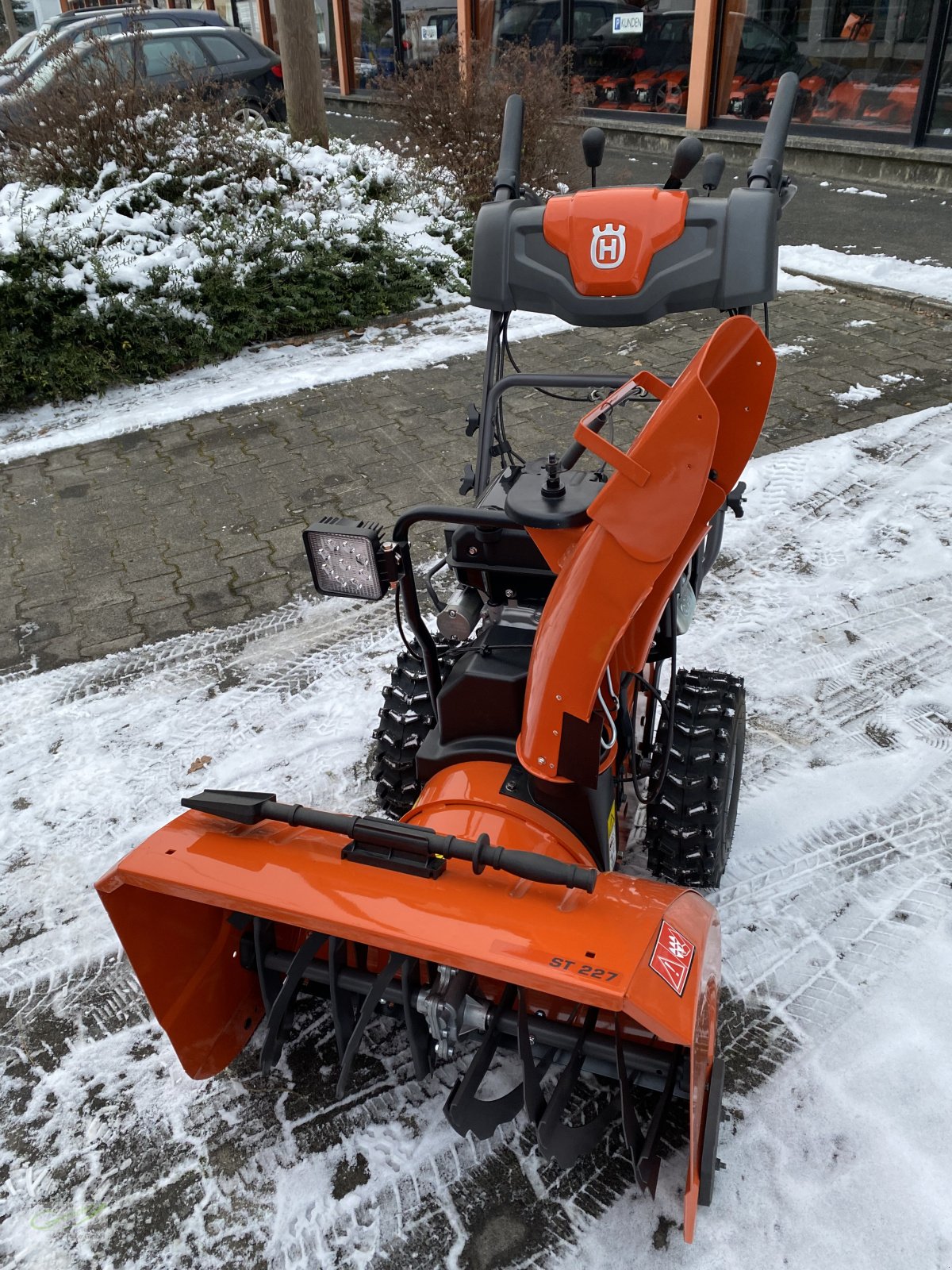 Schneefräse typu Husqvarna ST 227 Winteraktion, Neumaschine w Neustadt (Zdjęcie 1)