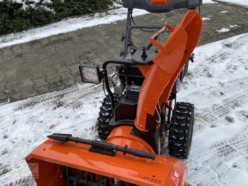Schneefräse typu Husqvarna ST 227 Winteraktion, Neumaschine w Neustadt (Zdjęcie 1)
