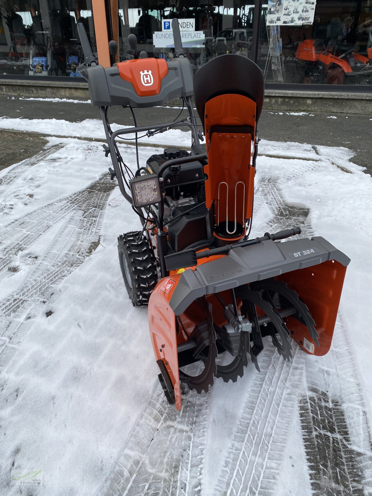 Schneefräse van het type Husqvarna ST 324 Winteraktion, Neumaschine in Neustadt (Foto 1)