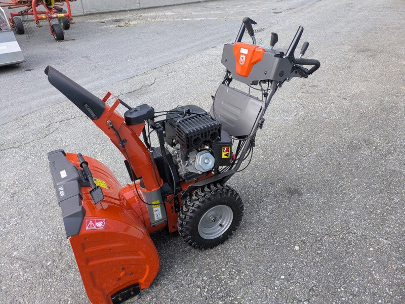 Schneefräse des Typs Husqvarna ST 430 Schneefräse, Gebrauchtmaschine in Chur (Bild 5)