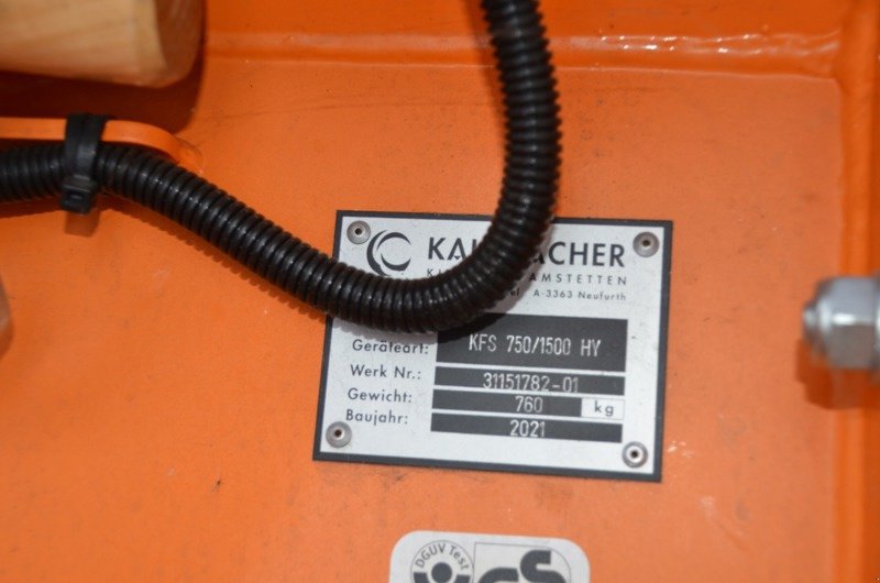 Schneefräse des Typs Kahlbacher KFS 750/1500 HY, Ausstellungsmaschine in Regensdorf (Bild 1)