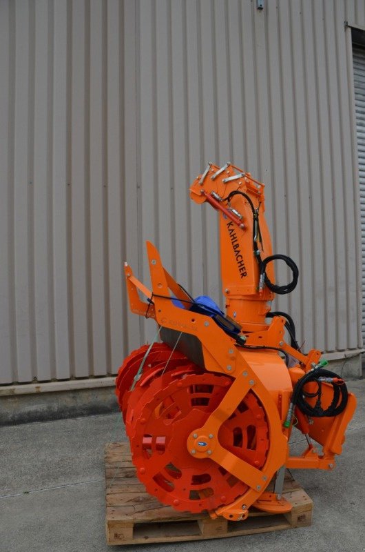 Schneefräse des Typs Kahlbacher KFS 750/1500 HY, Ausstellungsmaschine in Regensdorf (Bild 4)
