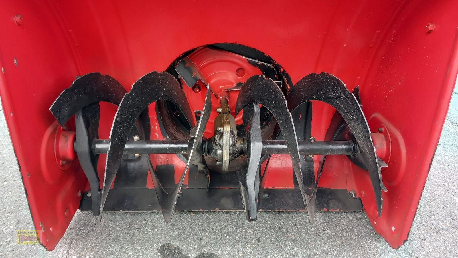 Schneefräse des Typs MTD-Motorgeräte Yard Machines Schneefräse mit Raupenantrieb, Gebrauchtmaschine in Kötschach (Bild 8)