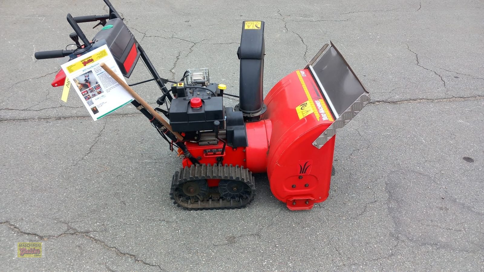 Schneefräse des Typs MTD-Motorgeräte Yard Machines Schneefräse mit Raupenantrieb, Gebrauchtmaschine in Kötschach (Bild 9)