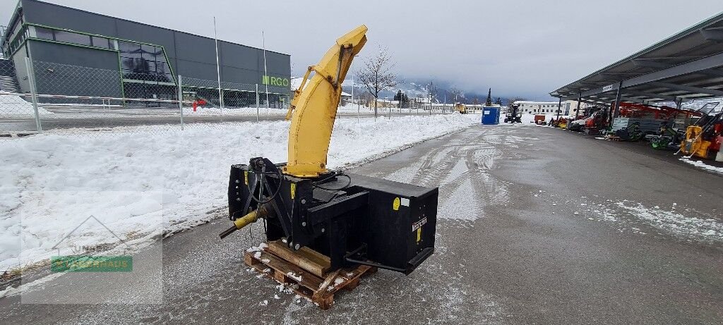 Schneefräse of the type Sonstige 2202 HD, Gebrauchtmaschine in Lienz (Picture 3)