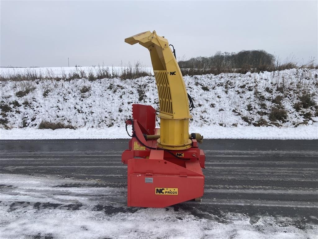 Schneefräse of the type Sonstige NC PRO 25 Kan både frontmonteres og bagmonteres, Gebrauchtmaschine in Roslev (Picture 19)