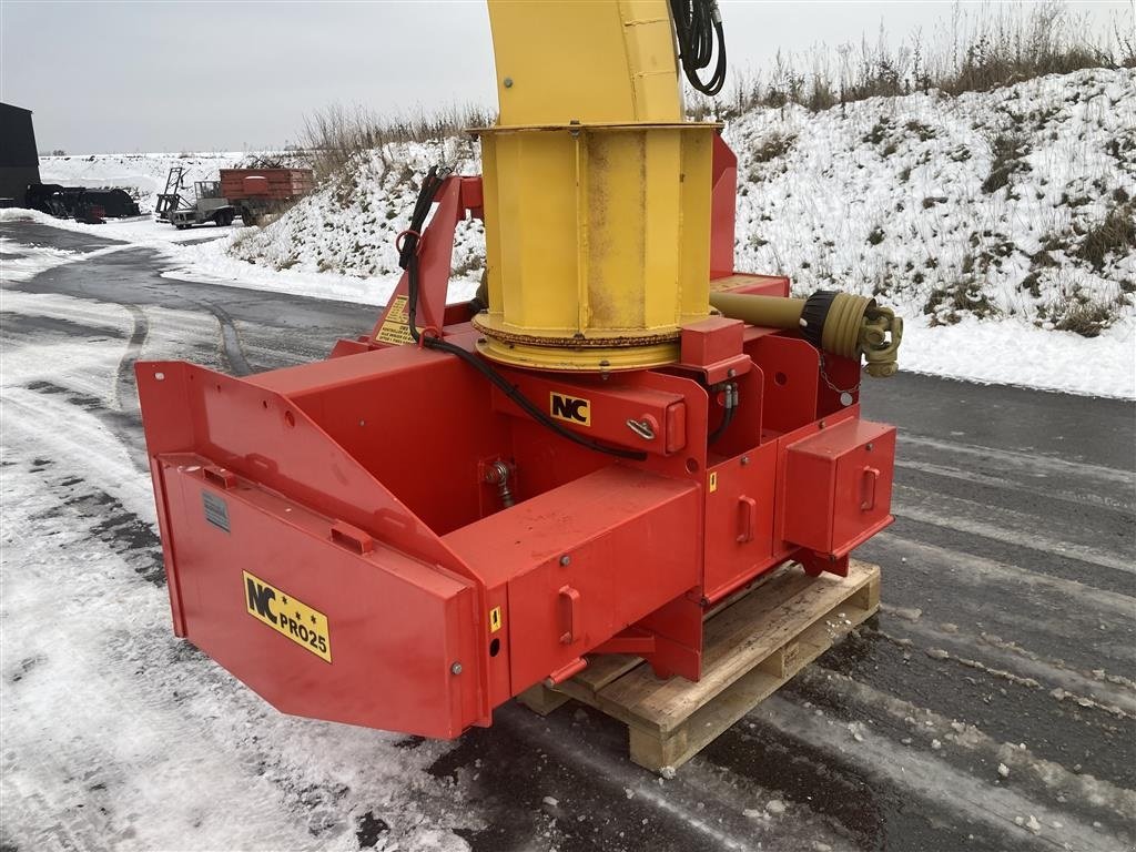 Schneefräse of the type Sonstige NC PRO 25 Kan både frontmonteres og bagmonteres, Gebrauchtmaschine in Roslev (Picture 13)