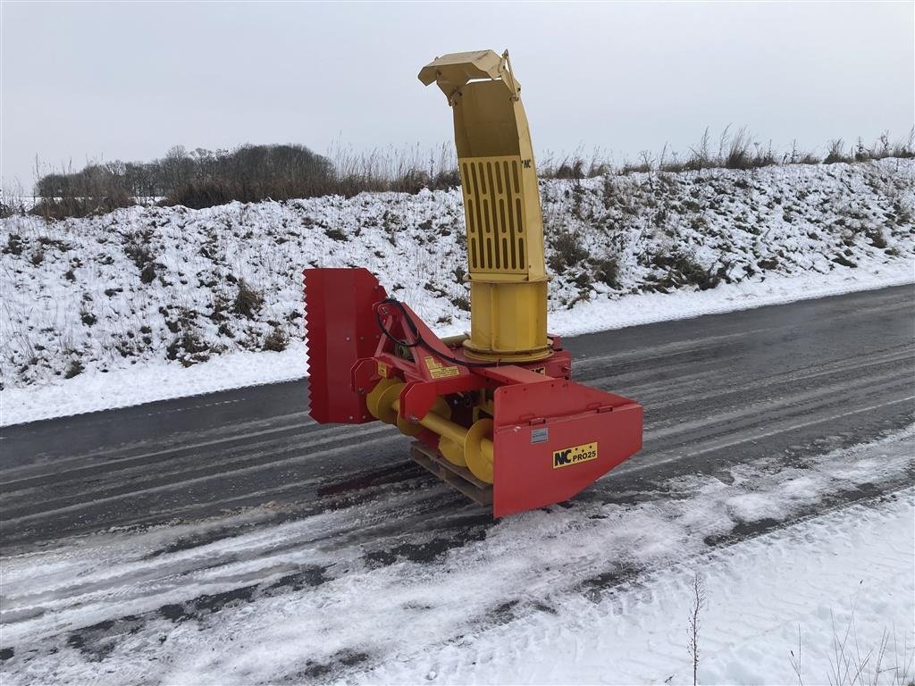 Schneefräse of the type Sonstige NC PRO 25 Kan både frontmonteres og bagmonteres, Gebrauchtmaschine in Roslev (Picture 20)