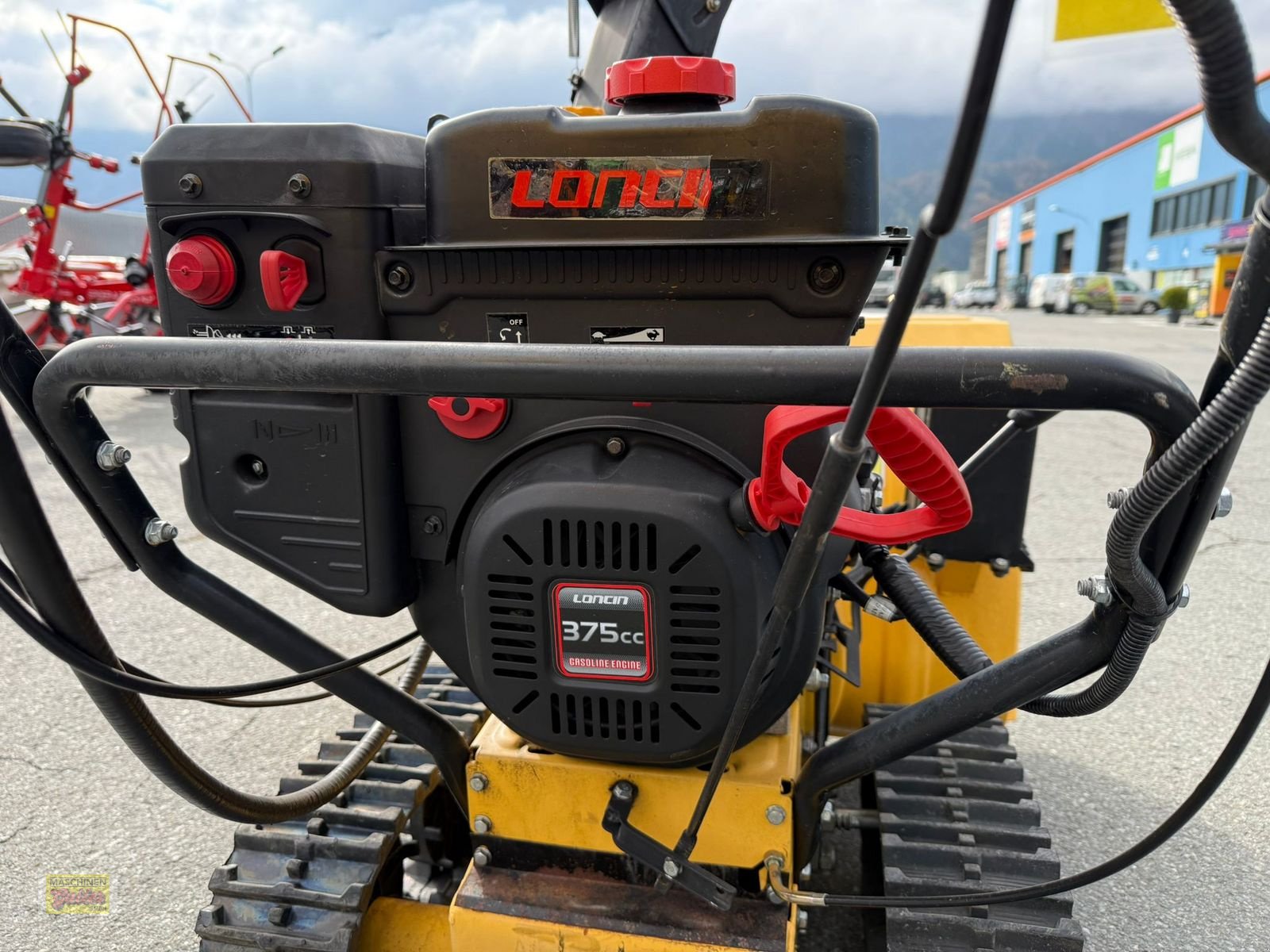 Schneefräse of the type Sonstige Schneefräse mit Raupenantrieb, Gebrauchtmaschine in Kötschach (Picture 4)