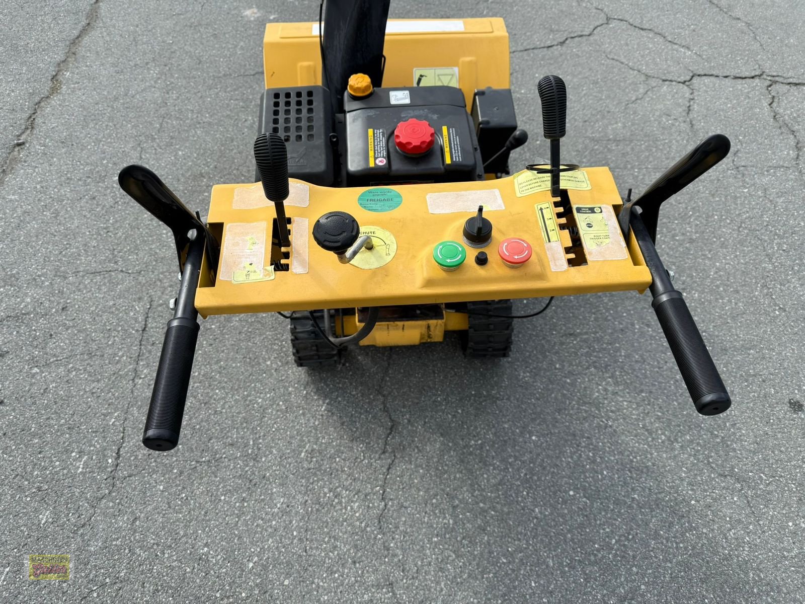 Schneefräse of the type Sonstige Schneefräse mit Raupenantrieb, Gebrauchtmaschine in Kötschach (Picture 5)