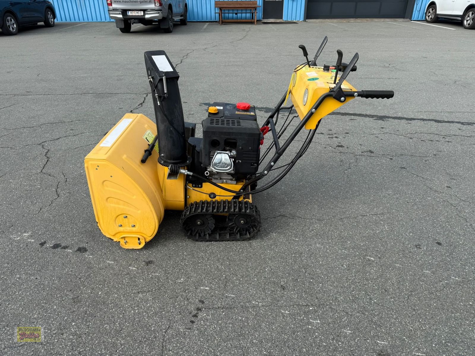 Schneefräse of the type Sonstige Schneefräse mit Raupenantrieb, Gebrauchtmaschine in Kötschach (Picture 2)