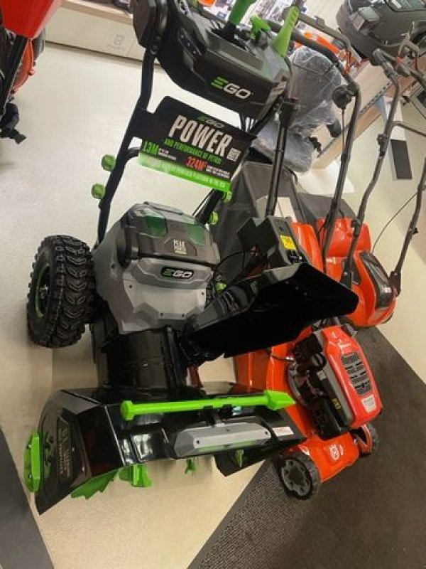 Schneefräse of the type Sonstige SNT2400E, Neumaschine in Adnet (Picture 2)